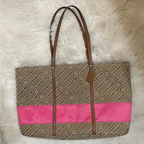 Coach Handbags - Coach large tote/bag